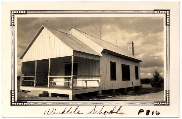 1943 postcard of the Winedale School
