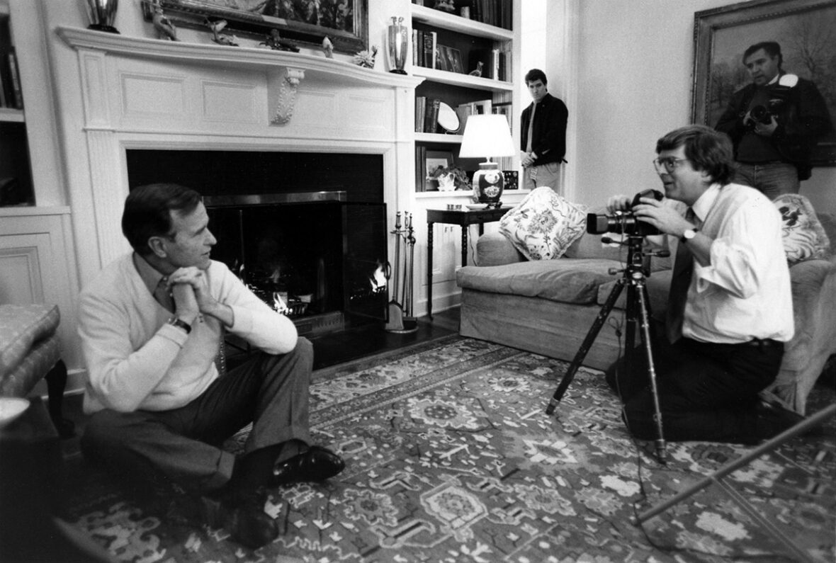 President George H.W. Bush and the Christopher Little. The White House. 1989.