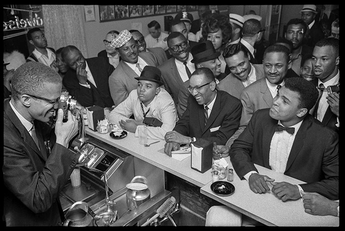 Muhammed Ali and friends. Photo by Bob Gomel. e_bg_0249